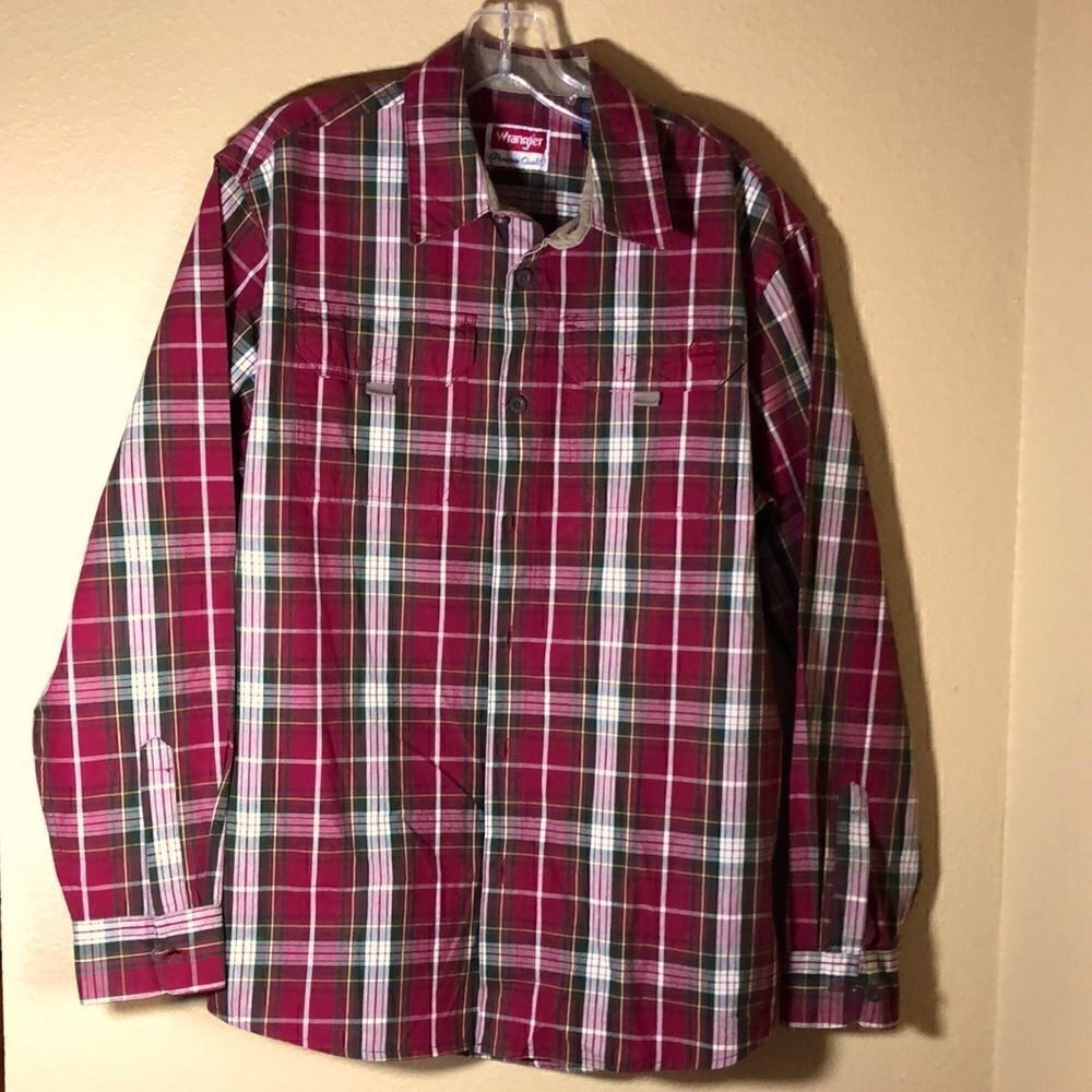 WranglerโPremiumโQualityย MaroonโPlaidโShirtโSizeโMโLikeโnew!โ